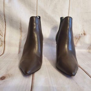 Ann Taylor LOFT High Heel Ankle Boot, Size 8 1/2, Brown Leather (Pull-on)